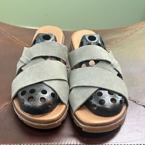 NWOT L.L. Bean sage green Mules 10